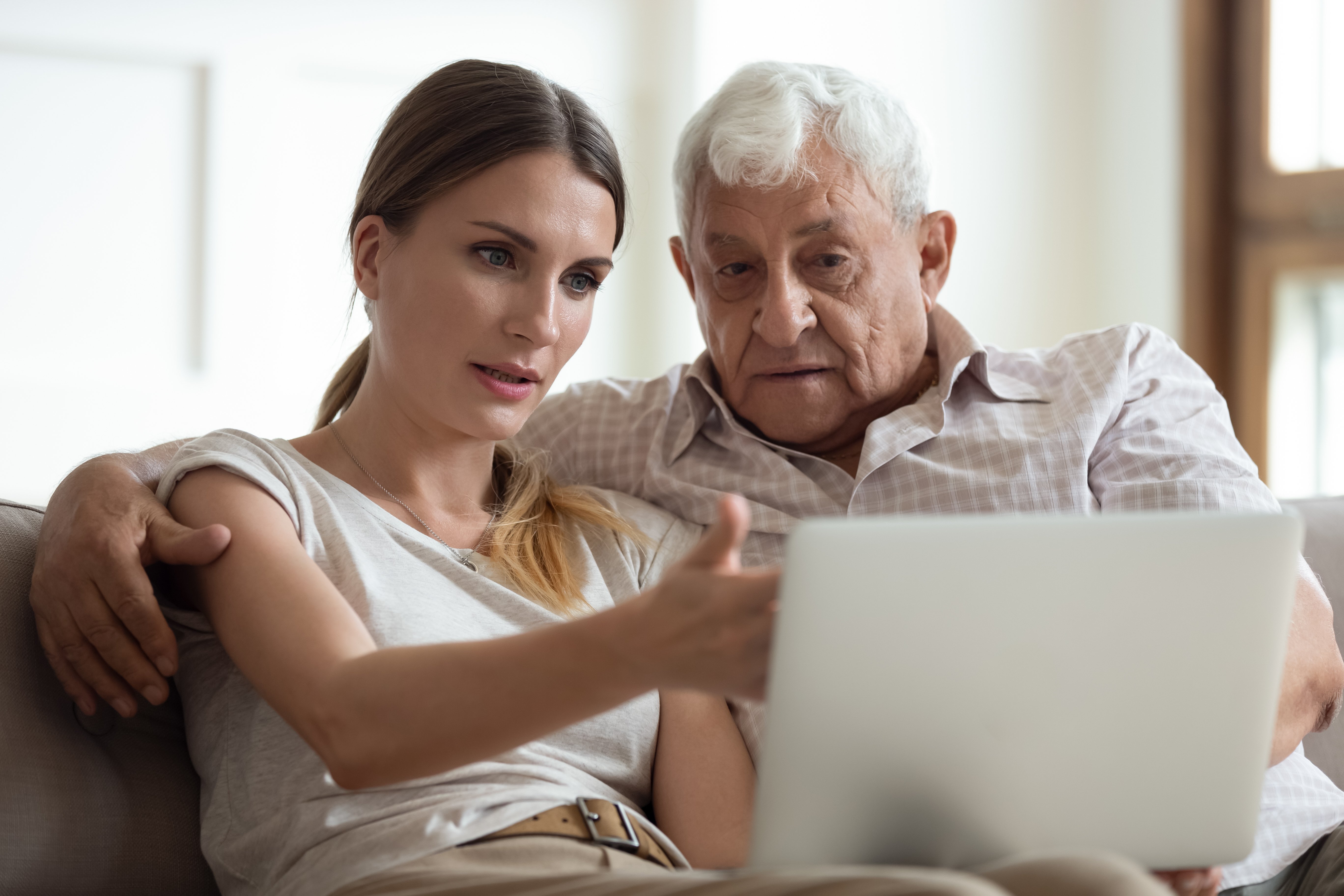 Stacey spoke to her father about the possibility of working fewer hours. | Source: Shutterstock