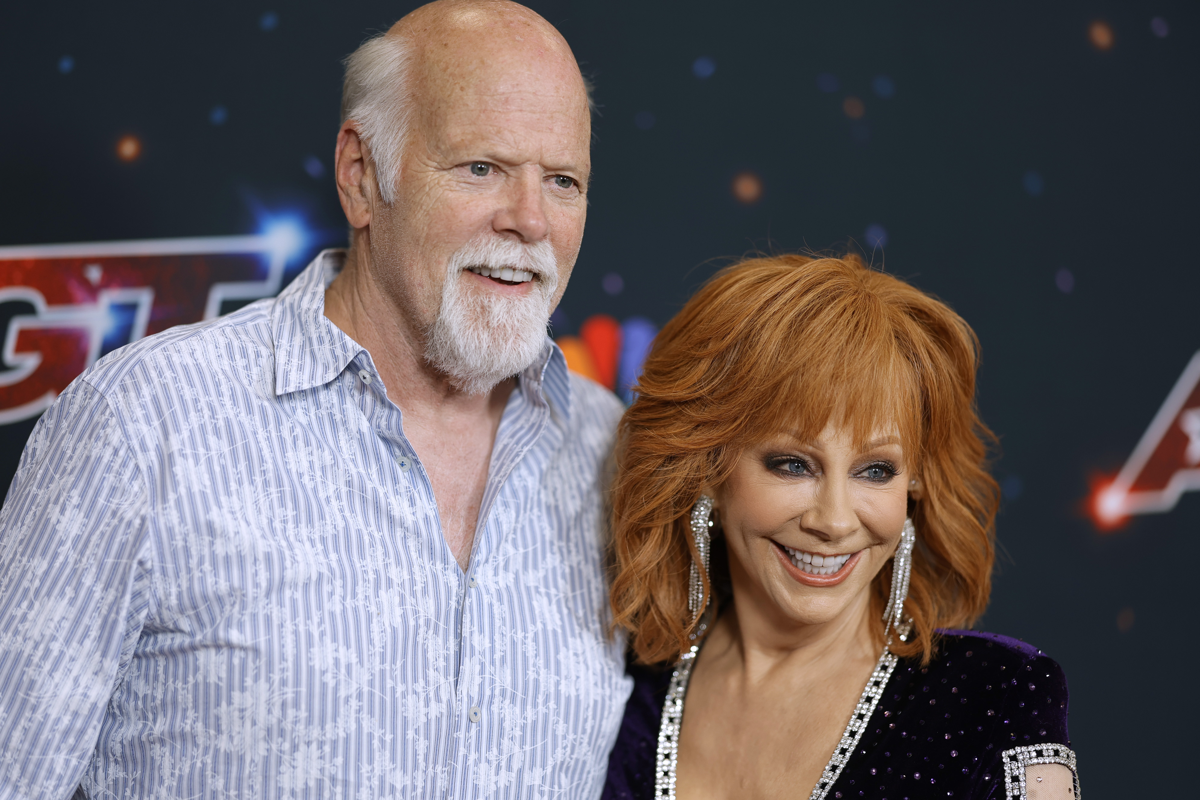 Rex Linn and Reba McEntire at "America's Got Talent" red carpet on September 20, 2023, in Pasadena, California. | Source: Getty Images