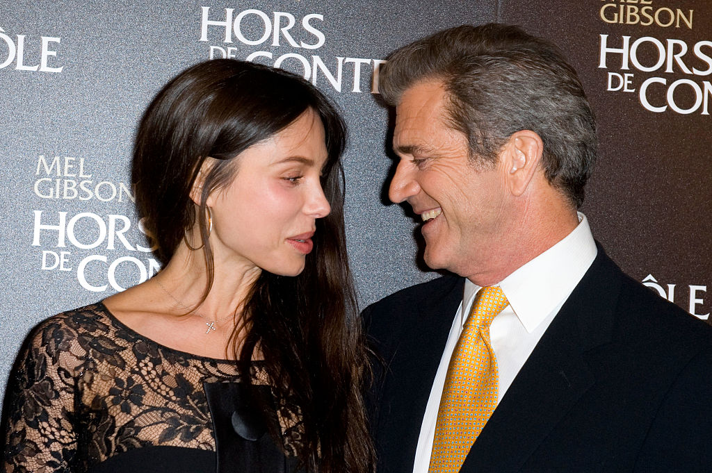 Oksana Grigorieva and Mel Gibson at the premiere of "Edge Of Darkness" in France on February 4, 2010 │ Source: Getty Images