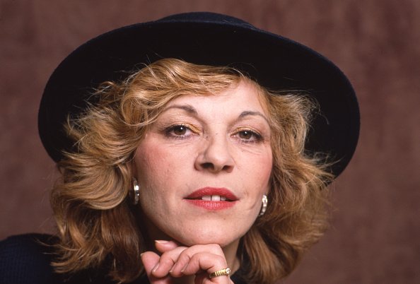 La chanteuse franco-suisse Nicoletta en juin 1989, France. | Photo : Getty Images La chanteuse franco-suisse Nicoletta en juin 1989, France. | Photo : Getty Images