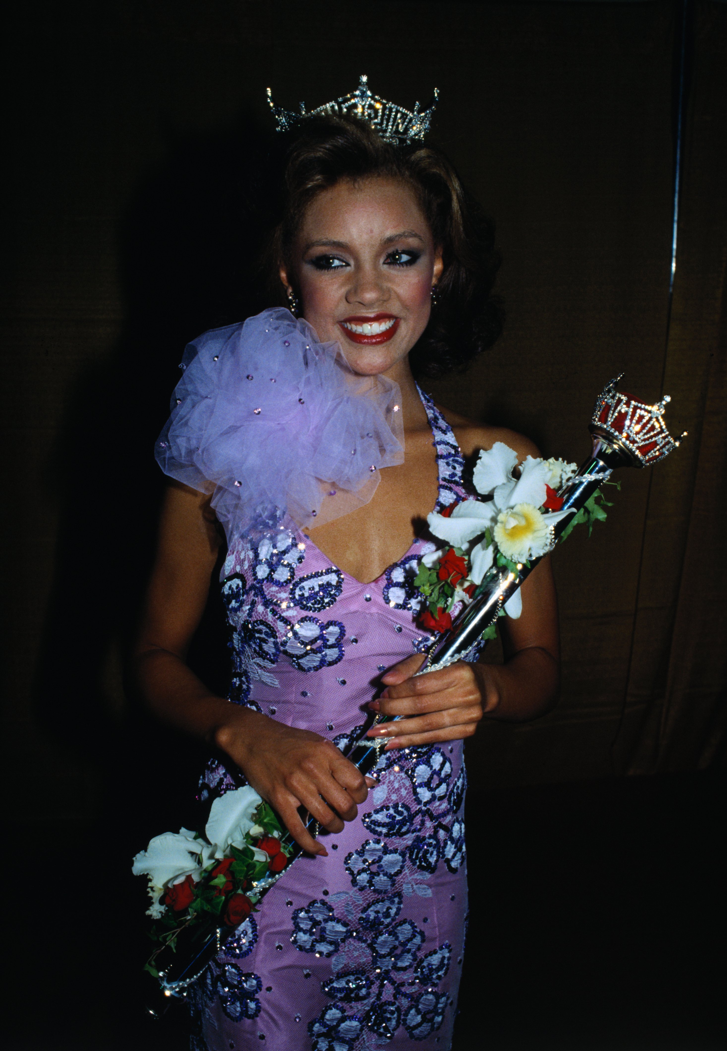 Miss America 1984, Vanessa Williams of New York, is all smiles as she poses for photographs after becoming the 63rd Miss America. | Photo: Getty Images