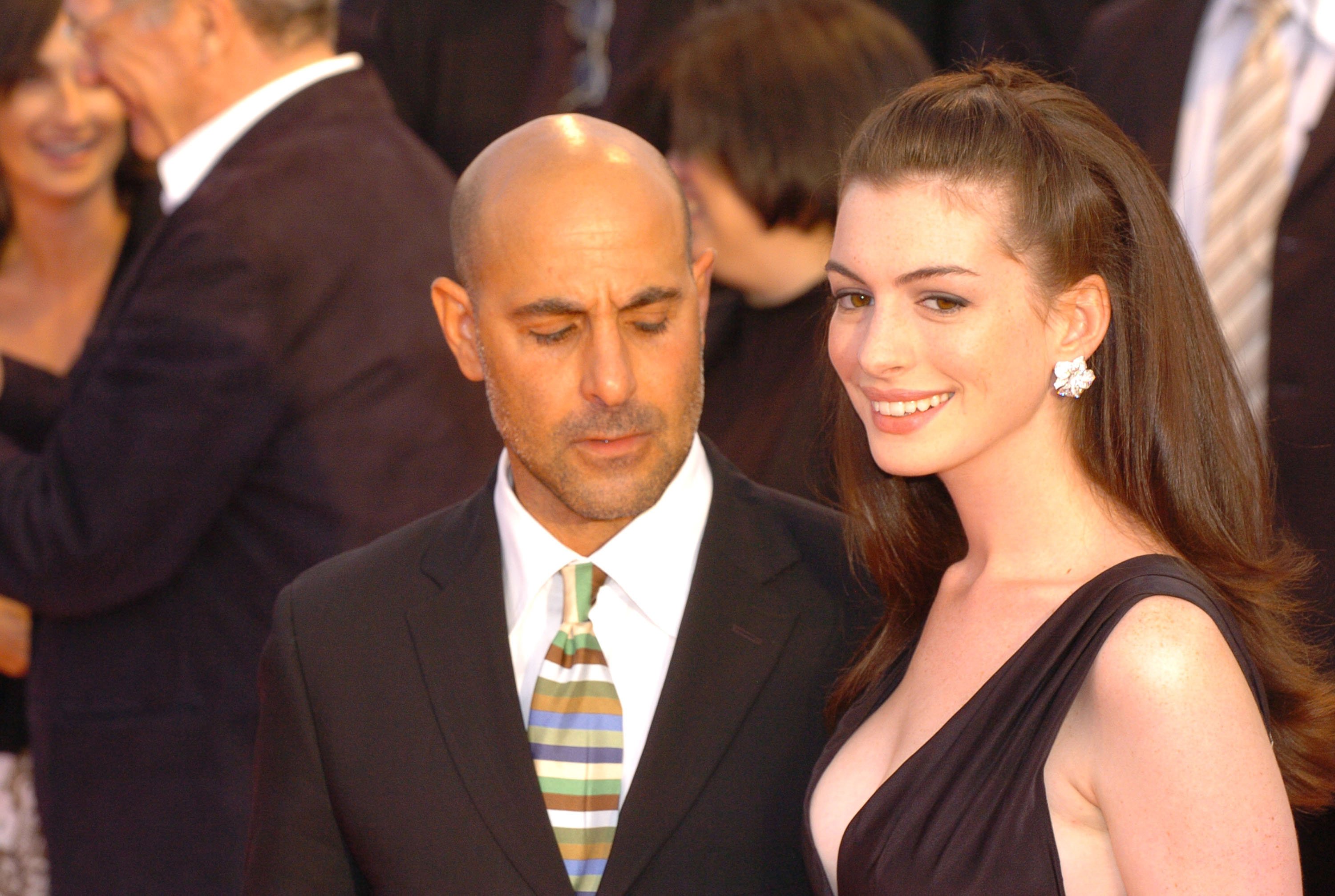 Anne Hathaway and Stanley Tucci pictured at "The Devil Wears Prada" premiere, 2006. | Photo: Getty Images