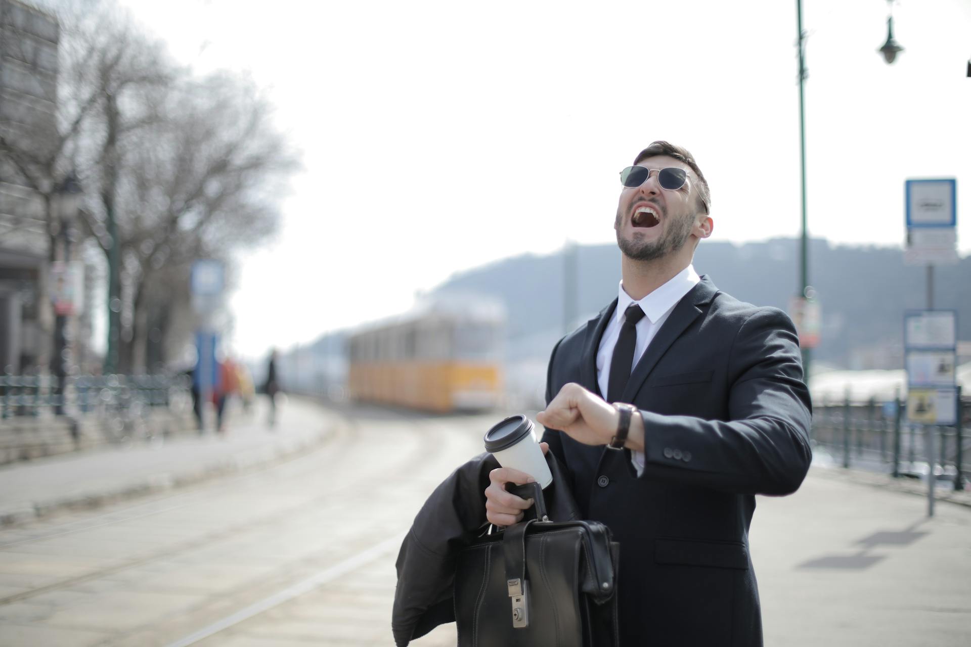 A man laughing mockingly | Source: Pexels