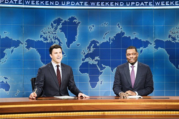Colin Jost, Michael Che during "Weekend Update" on May 18, 2019 | Photo: Getty Images