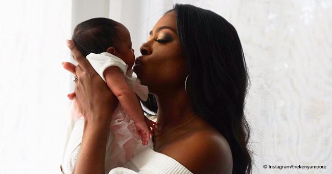 Kenya Moore melts hearts with picture of her kissing her 6-week-old daughter, Brooklyn Daly 