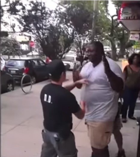Eric Garner at the point of arrest | Photo: YouTube/MSNBC