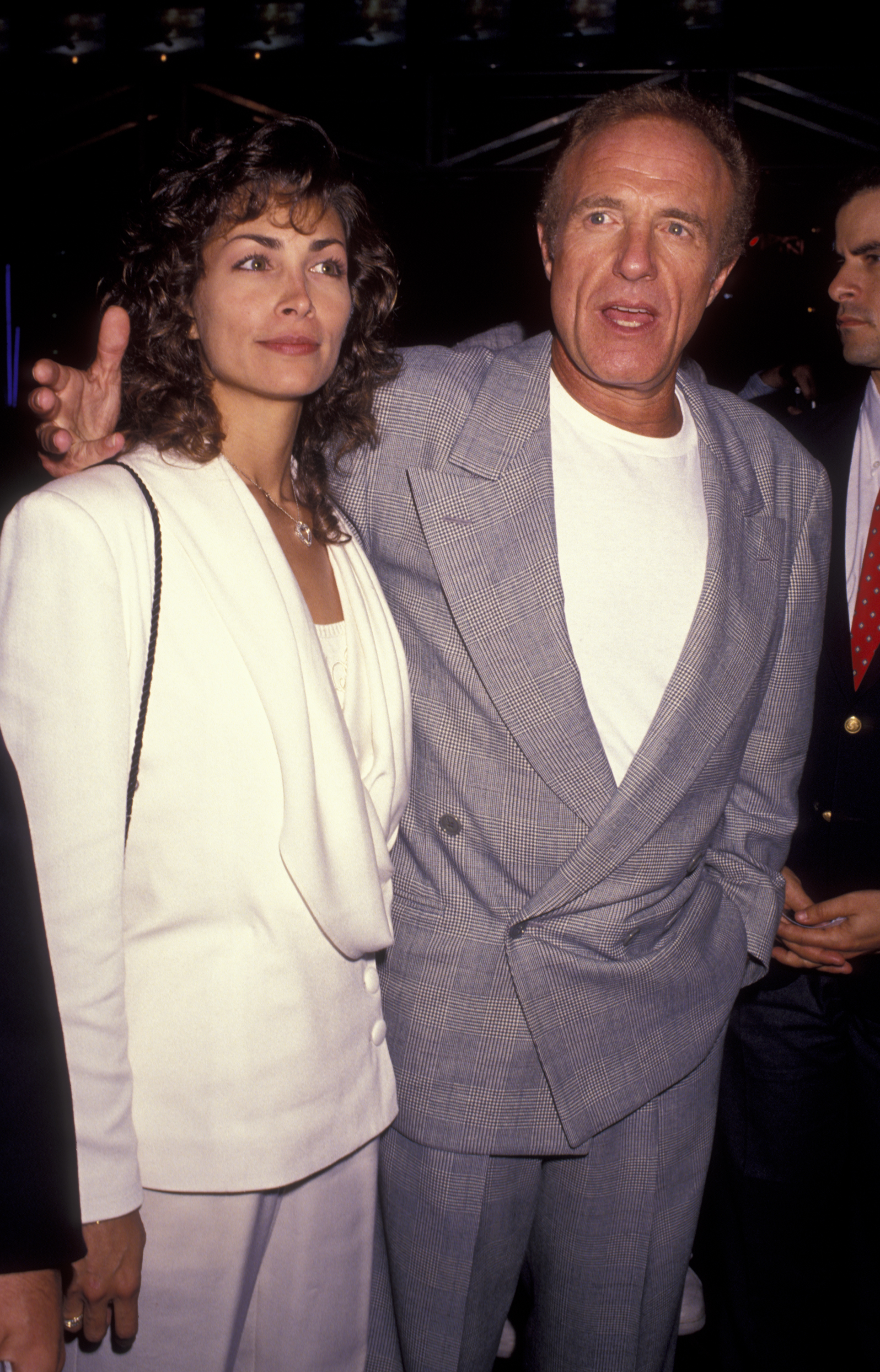 Ingrid Hajek y James Caan en el estreno de "Terminator 2 - Judgement Day" el 1 de junio de 1991, en California | Foto: Getty Images