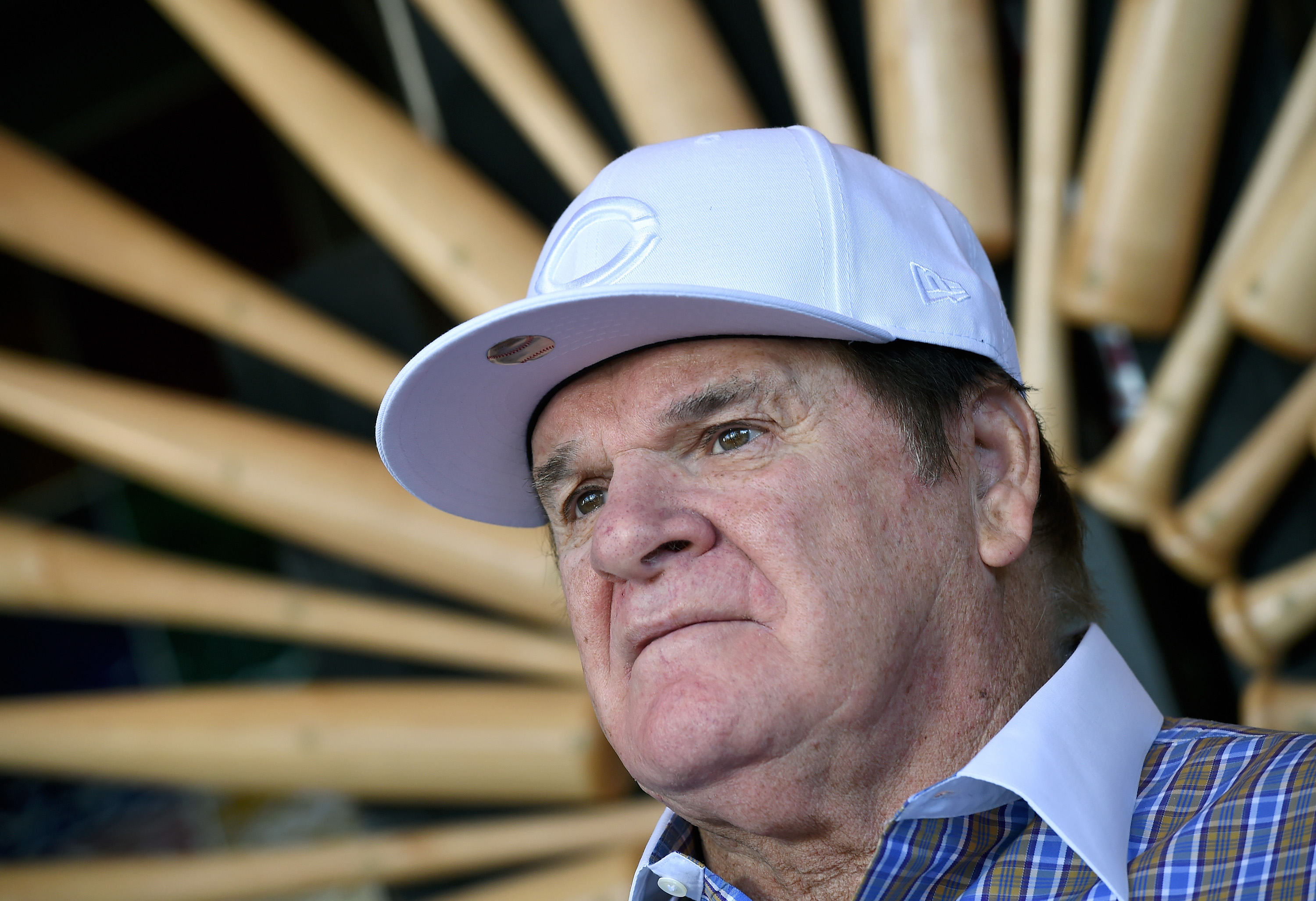 Pete Rose at a news conference in Las Vegas on December 15, 2015 | Source: Getty Images