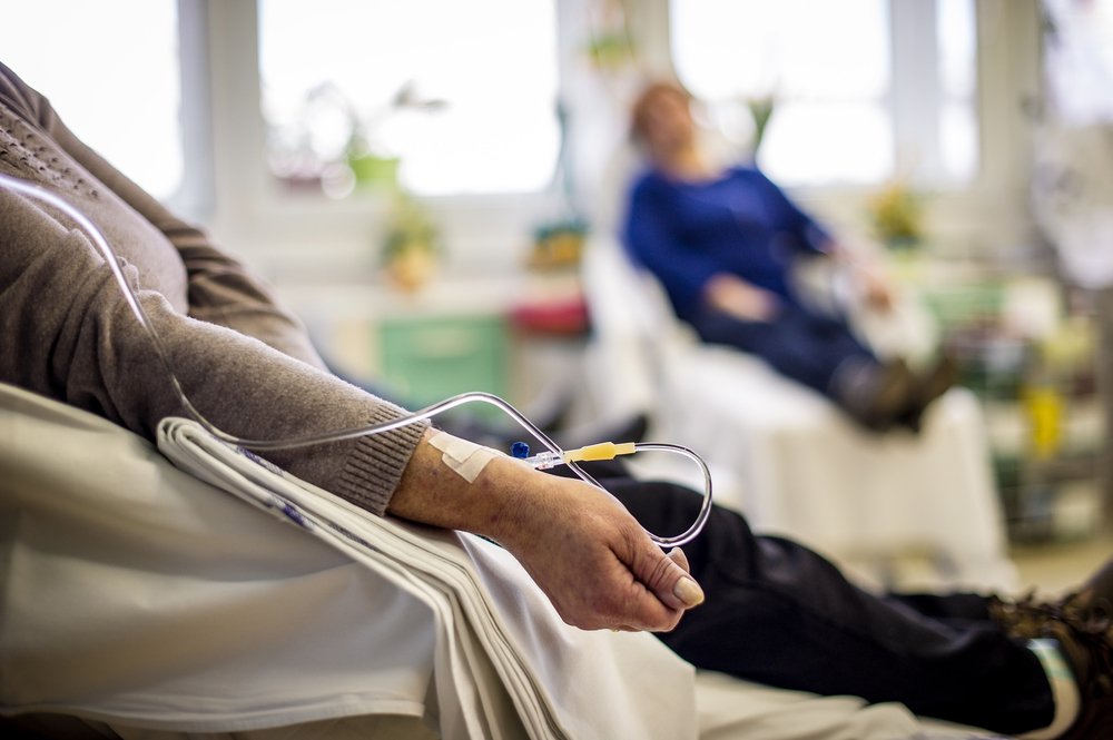 Cancer patients receiving chemotherapy treatment in a hospital | Photo: Shutterstock/goodbishop