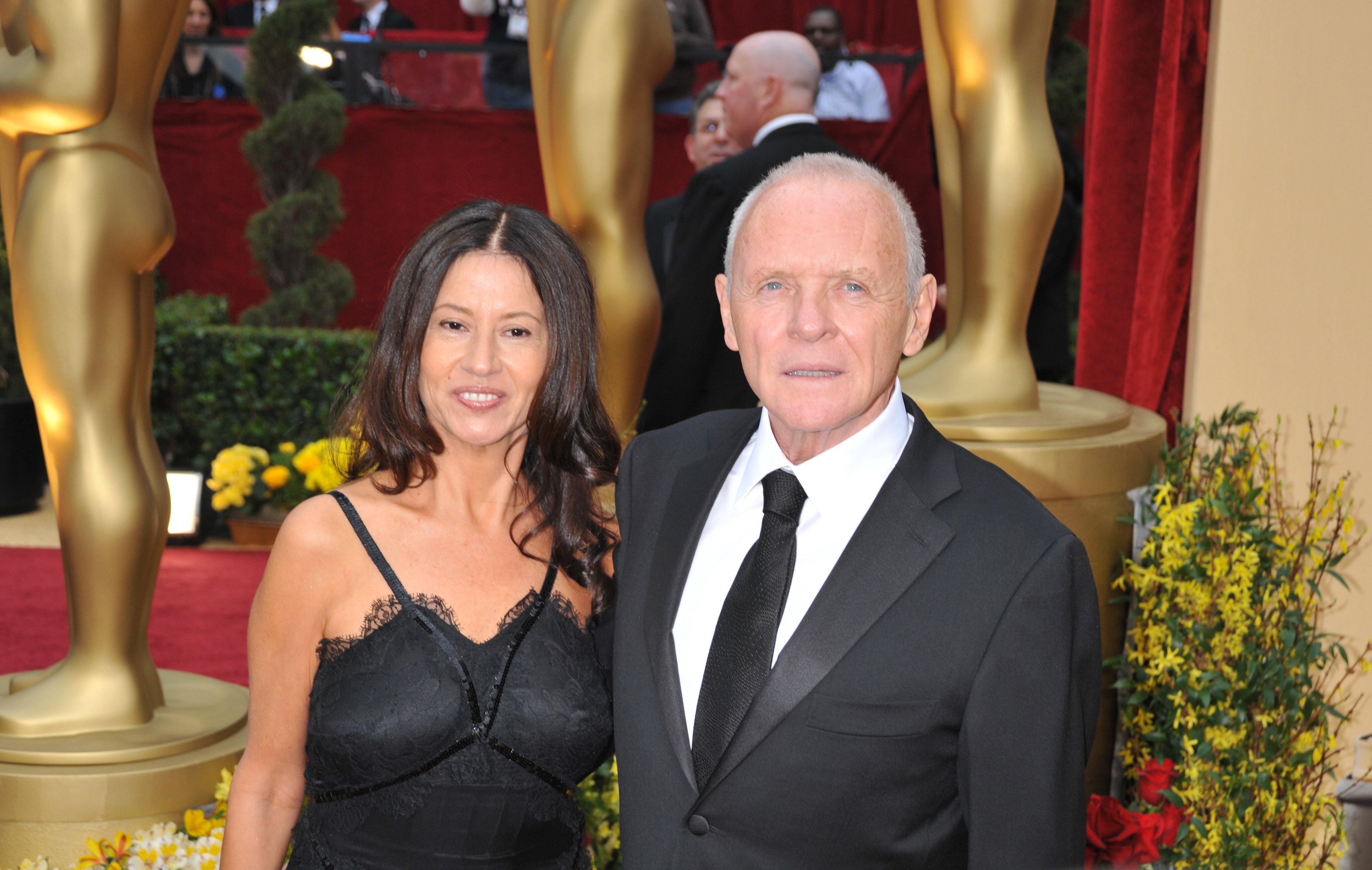 Anthony Hopkins and his wife Stella Arroyave arriving at the 81st Academy Awards at the Kodak Theatre in 2009. / Source: Getty Images