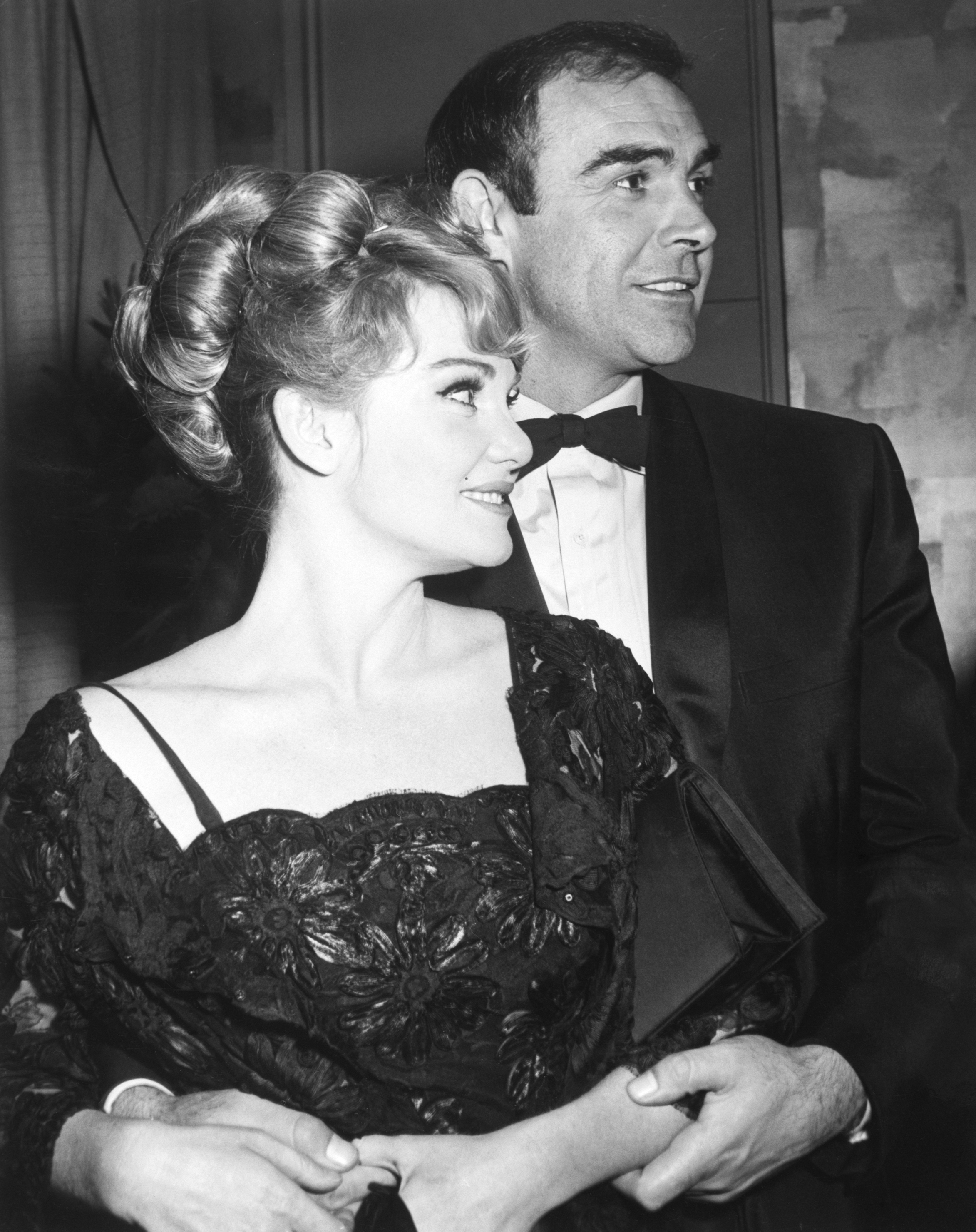 Diane Cilento und Ehemann Sean Connery, ca. 1970 | Quelle: Getty Images