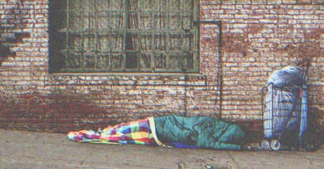 A man sleeping on the streets. | Source: Shutterstock