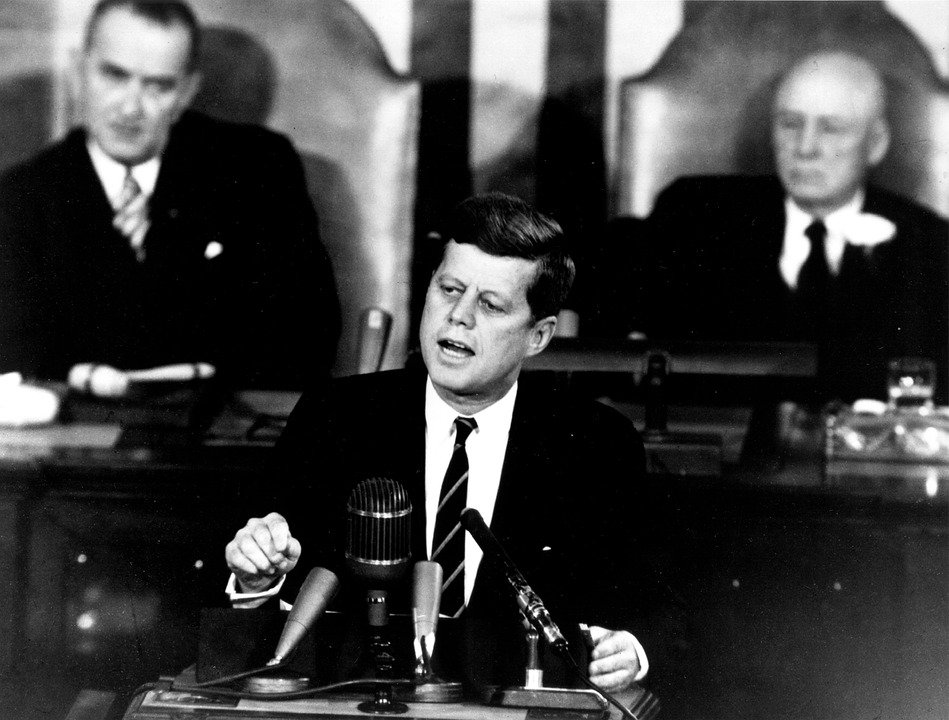 Jonh F. Kennedy dando discurso / Imagen tomada de: Pixabay Jonh F. Kennedy dando discurso / Imagen tomada de: Pixabay