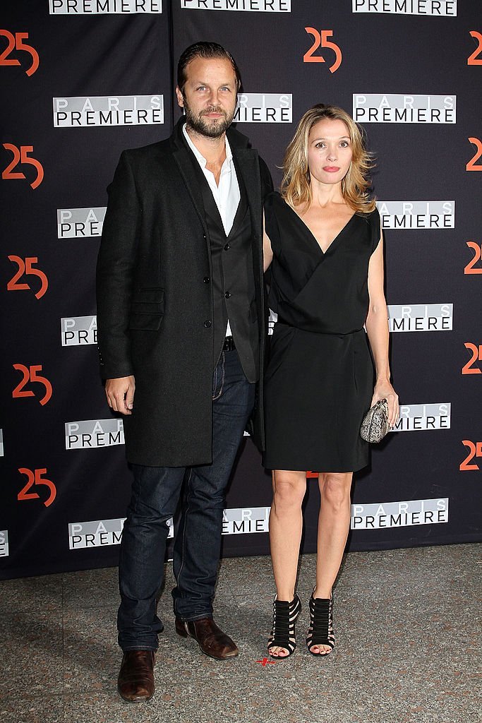 L'actrice Anne Marivin et son petit ami Joachim Roncin assistent à la célébration du 25e anniversaire de Paris Premiere au Grand Palais le 20 septembre 2011 à Paris, France. | Photo : Getty Images
