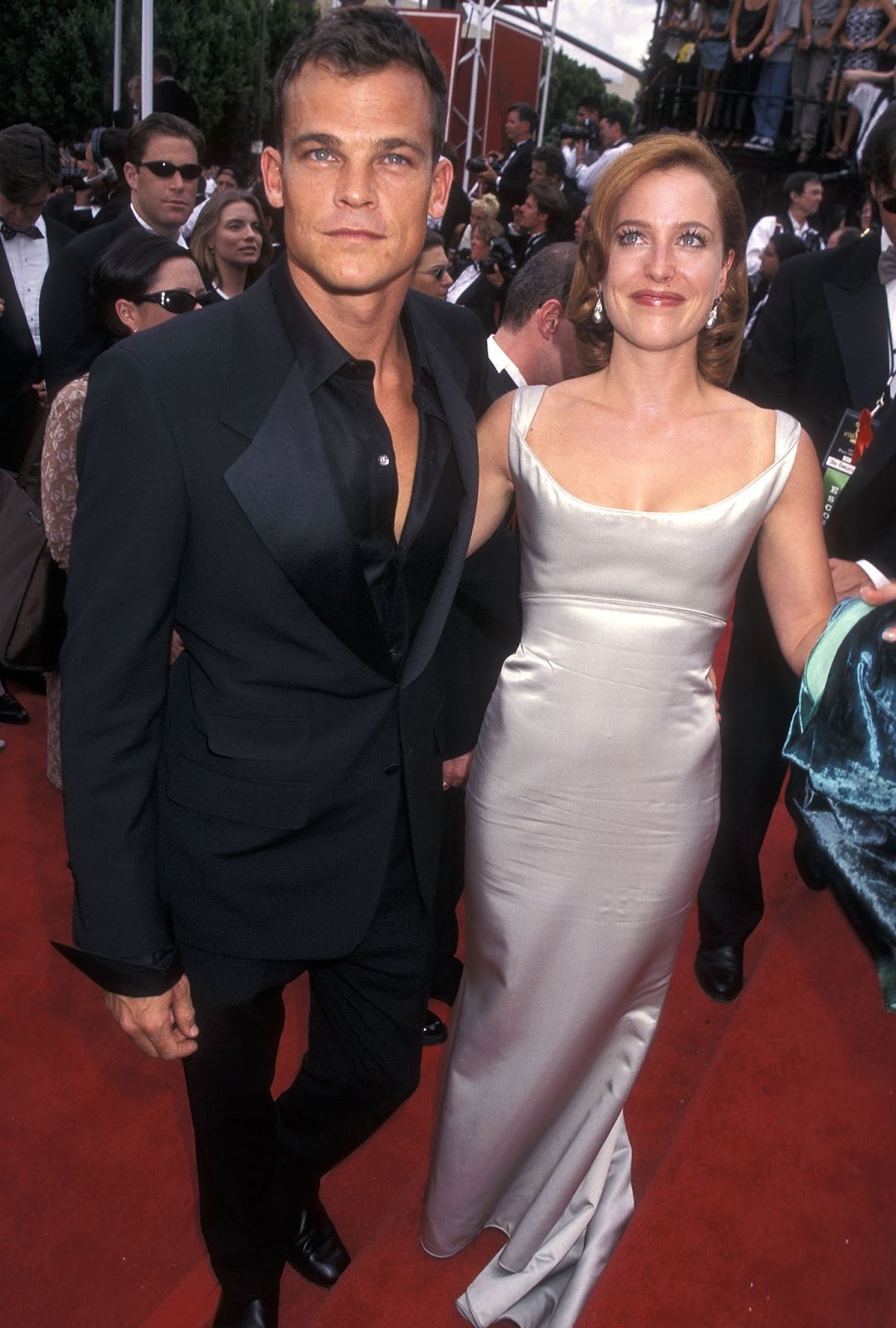 Rodney Rowland and Gillian Anderson a the 49th Annual Primetime Emmy Awards on September 14, 1997, in Pasadena, California | Source: Getty Images