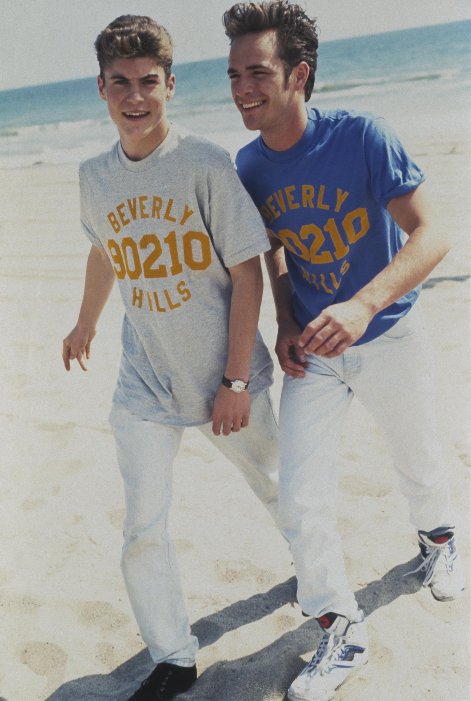 Brian Austin Green and Luke Perry filming "Beverly Hills, 90210." | Source: Getty Images