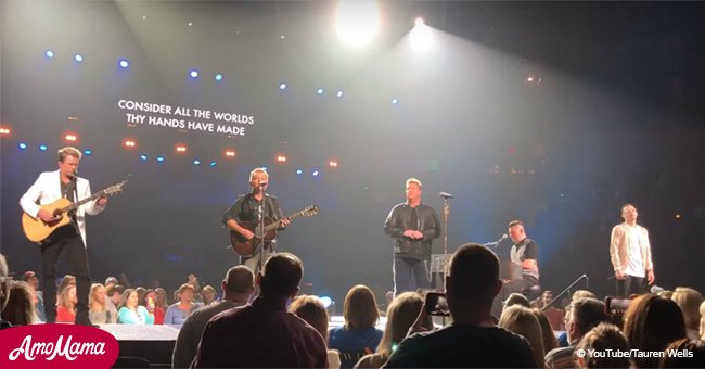 Country superstars join Christian musicians to declare the glory of God in front of thousands