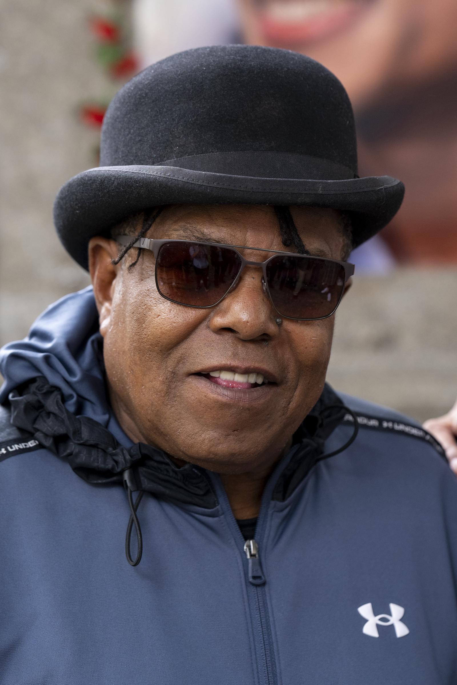 Tito Jackson in front of the Michael Jackson memorial in front of the Hotel Bayerischer Hof, on September 9, 2024 | Source: Getty Images