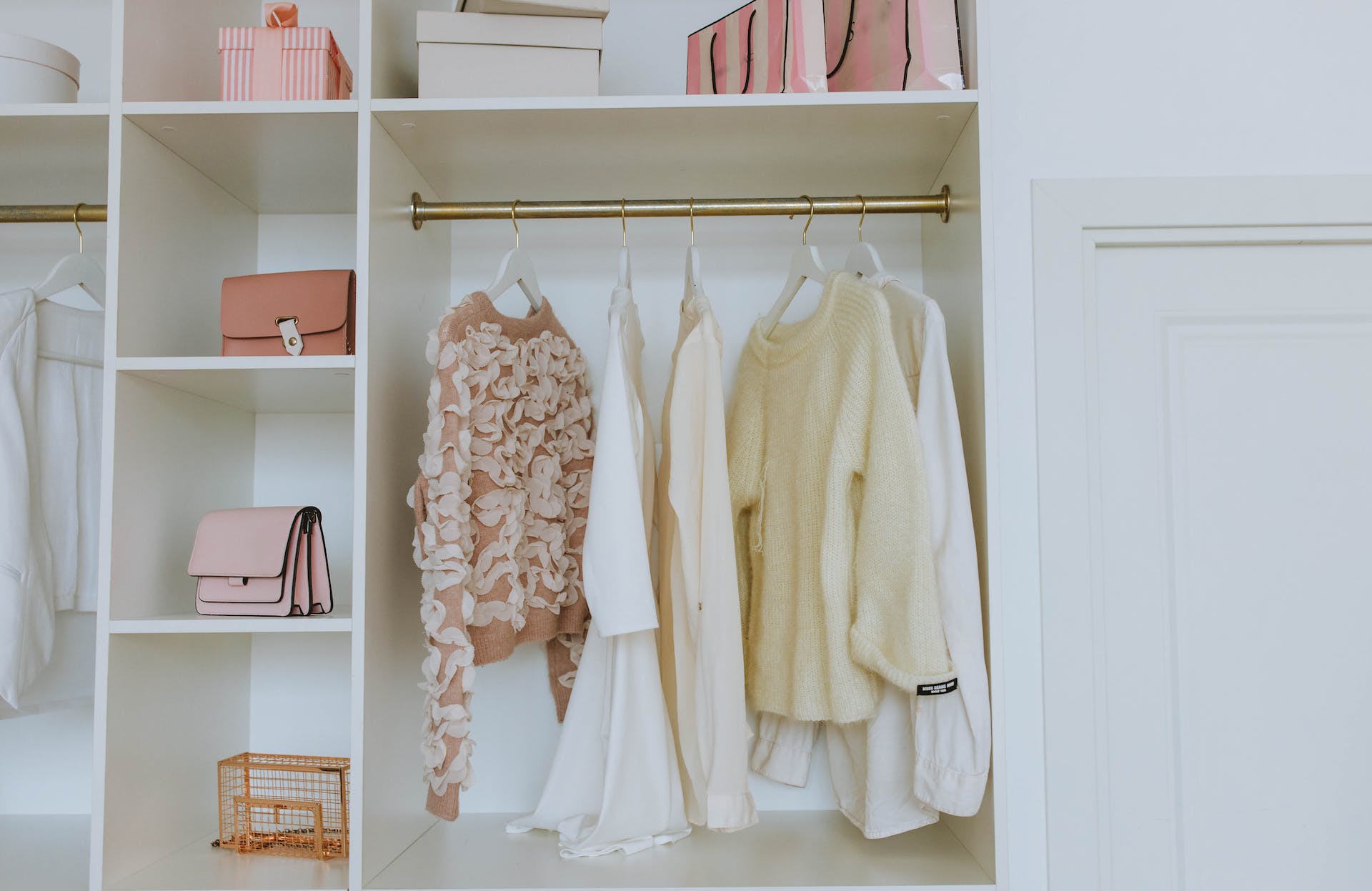 White wooden closet | Source: Pexels