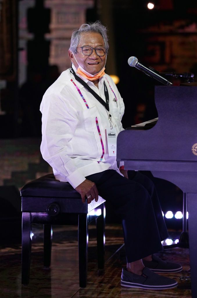 Armando Manzanero during rehearsals at the Premios Billboard De La Musica Latina on October 19, 2020, in Sunrise, Florida | Photo: Alexander Tamargo/Telemundo/NBCU Photo Bank/Getty Images