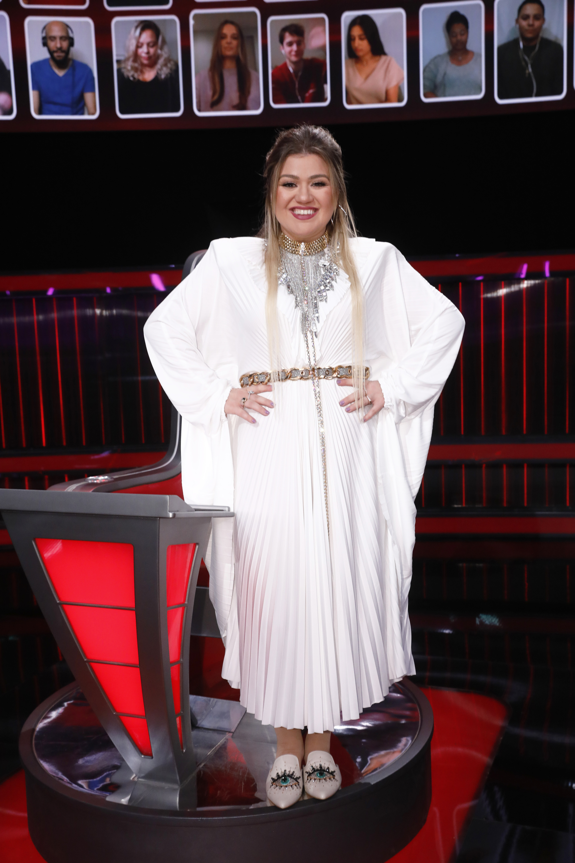 Kelly Clarkson on "The Voice" season 19 on December 7, 2020. | Source: Getty Images