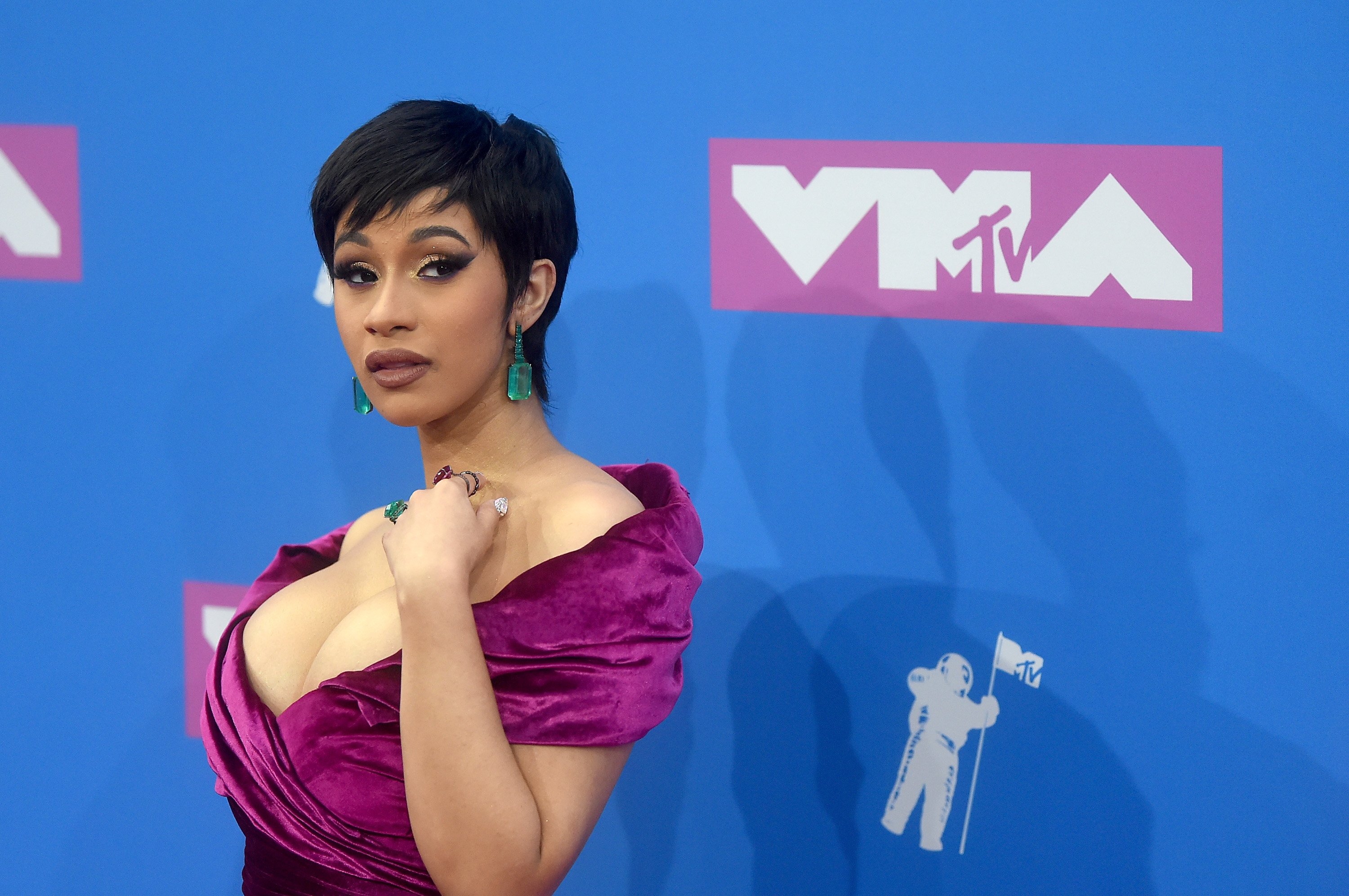 Cardi B poses at the 2018 MTV Video Music Awards on August 20, 2018 in New York City. | Source: Getty Images