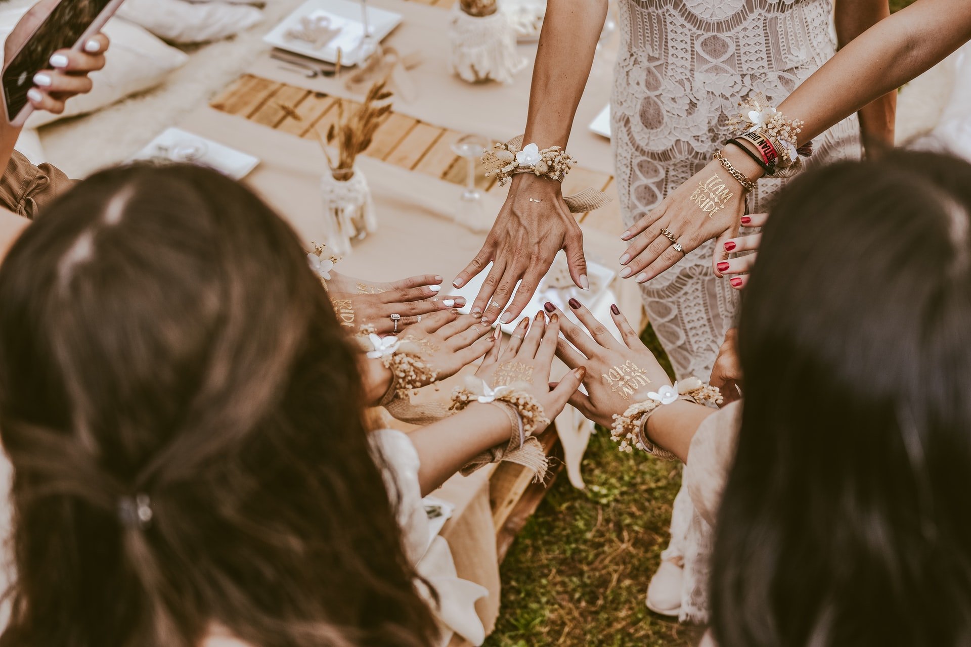 The woman wanted OP and her sister to be the bridesmaids | Source: Unsplash
