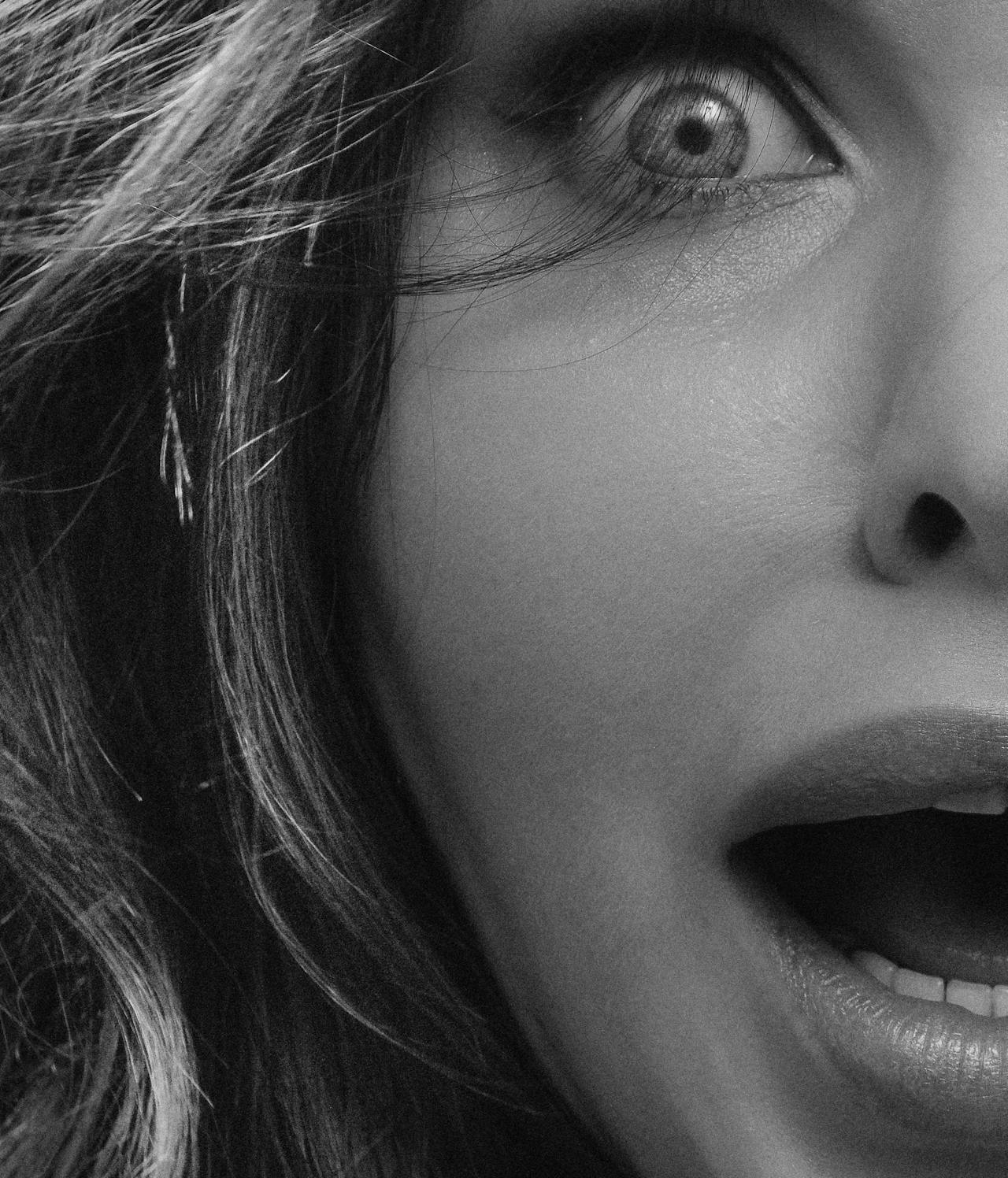 A startled woman | Source: Pexels