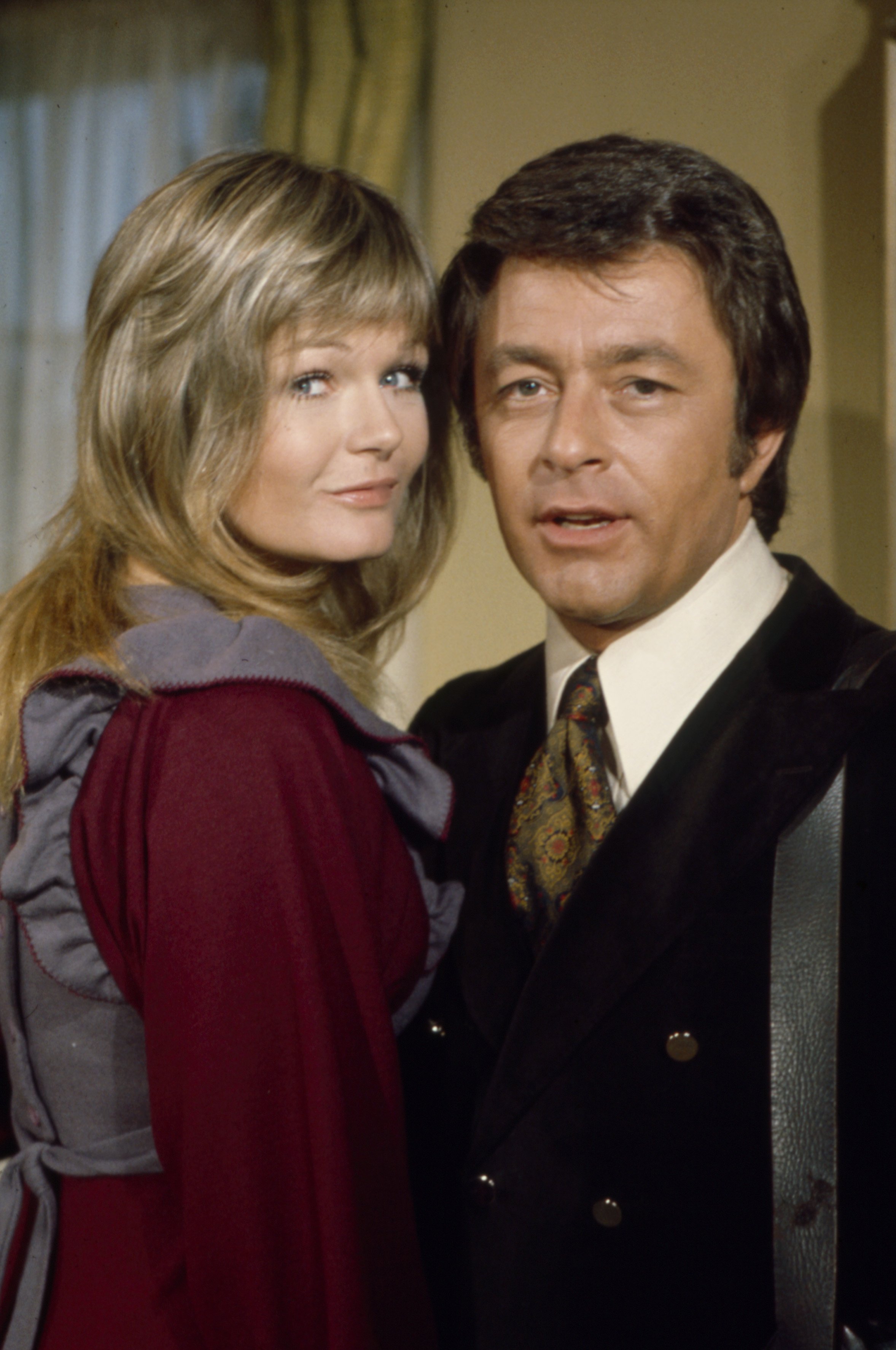 Valerie Perrine and Bill Bixby appearing in the Disney General Entertainment Content via Getty Images TV movie 'The Couple Takes a Wife'. | Source: Getty Images