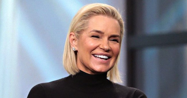 Yolanda Hadid visits Build Studio on January 10, 2018 in New York City. | Photo: Getty Images