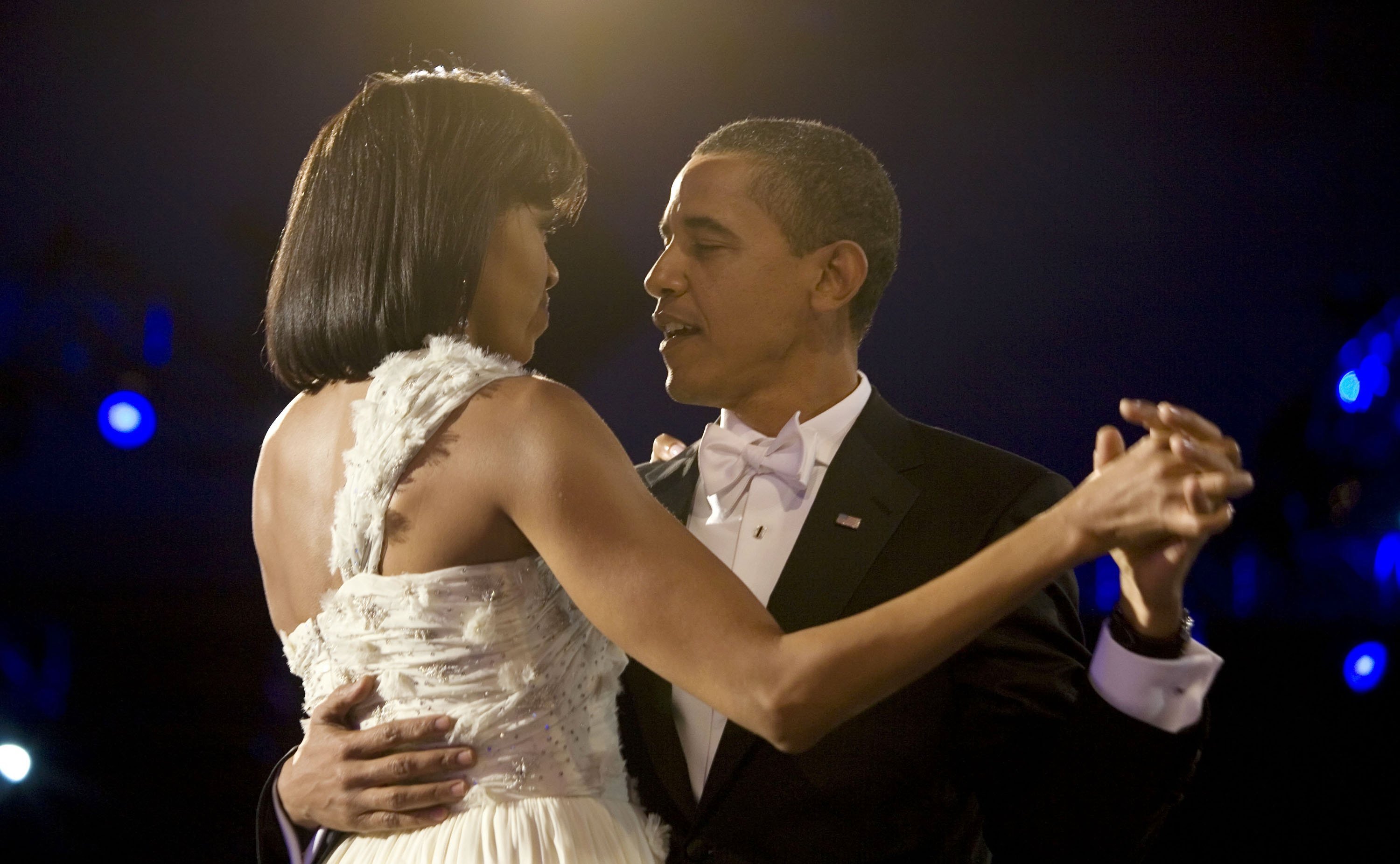 Michelle Obama & Barack Obama dancing at an inaugural gala on Jan. 20, 2009 in Washington, DC | Photo: Getty Images