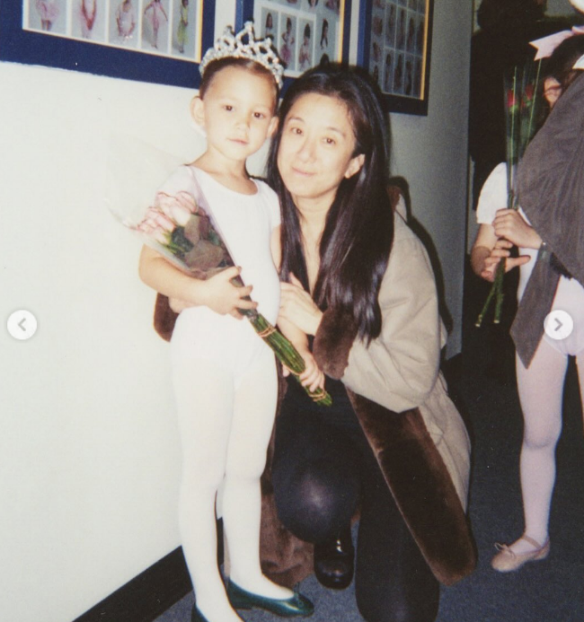 Neither daughter chose to follow a path into the fashion industry, though Cecilia Becker pursued her own professional dreams within the art world. In this photo, she posed with her mother during a throwback moment uploaded on May 11, 2025. | Source: Instagram/verawang