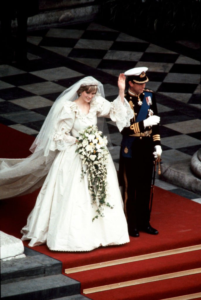 La princesa Diana y el príncipe Charles en el día de su boda. | Foto: Getty Images