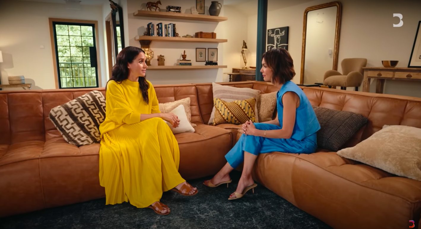 Meghan Markle conversing with Emily Chang in Godmothers. | Source: YouTube/Bloomberg Originals
