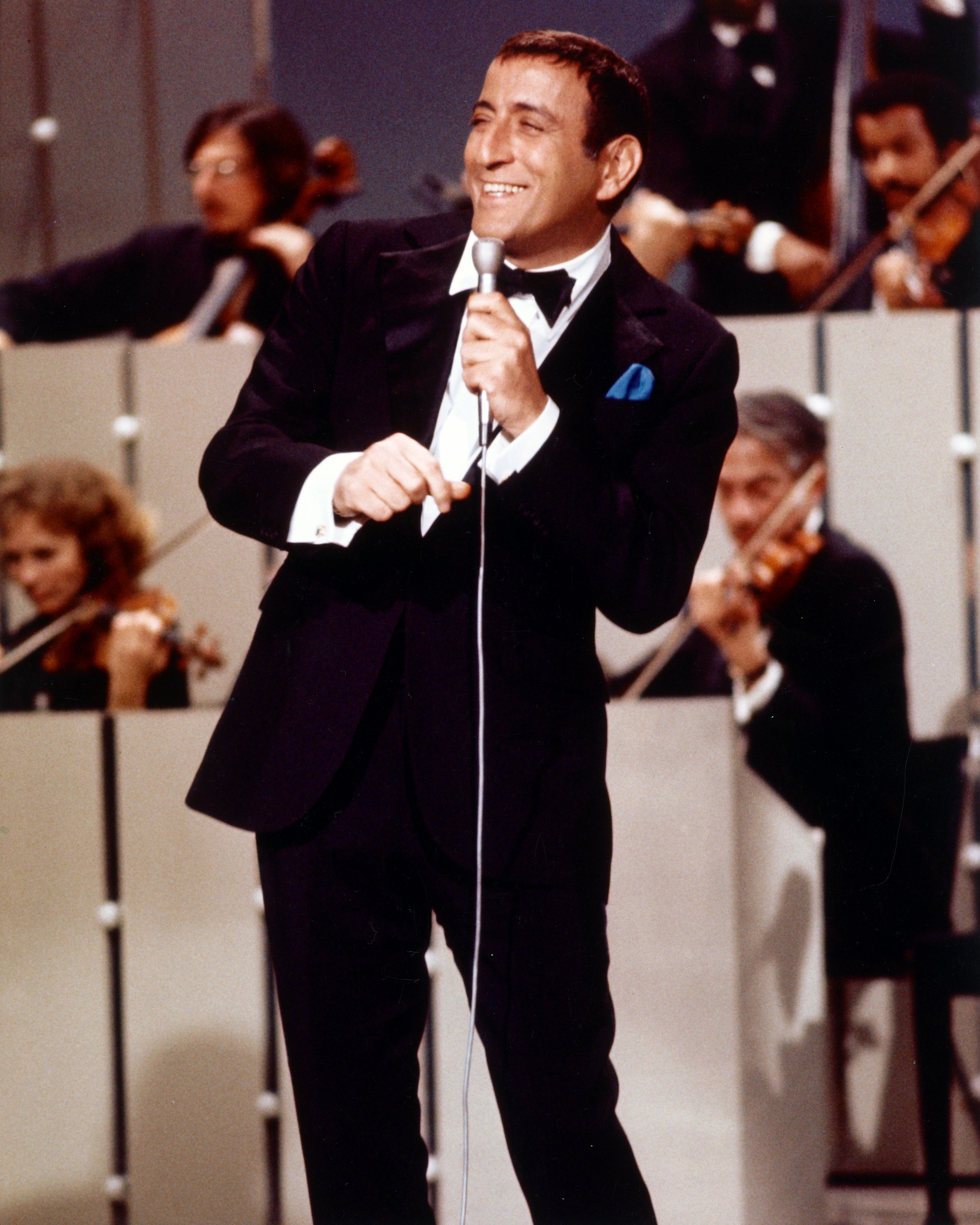 American singer Tony Bennett, circa 1965. | Source: Getty Images