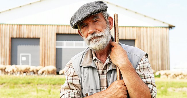 An old farmer. | Photo: Shutterstock