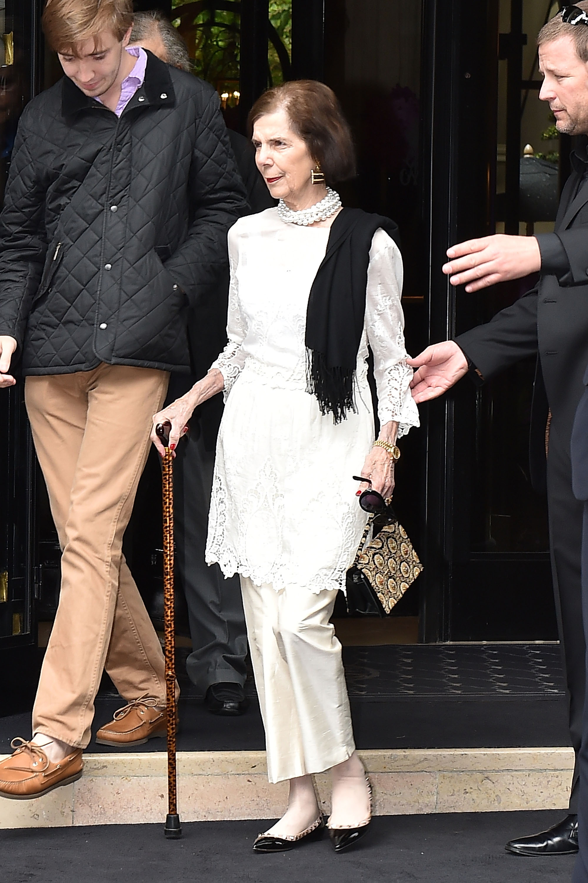 MJ looked effortlessly elegant and stylish while stepping out during a trip to France. The beloved matriarch was captured leaving the Four Seasons George V hotel in Paris. | Source: Getty Images