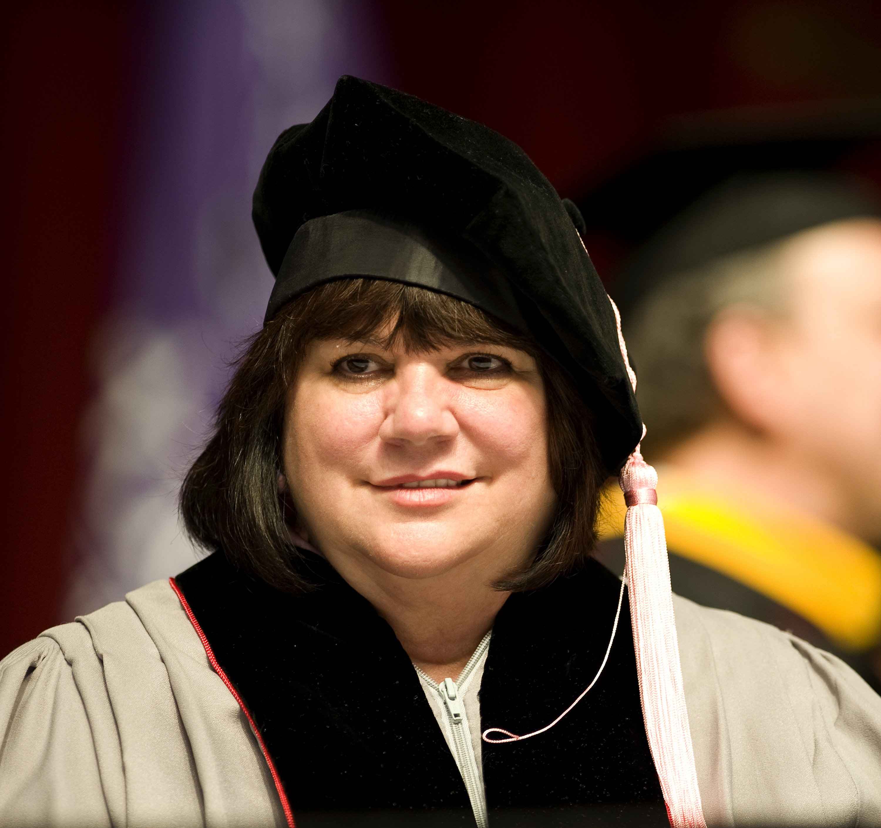 Singer Linda Ronstadt receives an honorary doctorate of music from Berklee College of Music president Roger Brown in Boston, Massachusetts on May 9, 2009. | Source: Getty Images