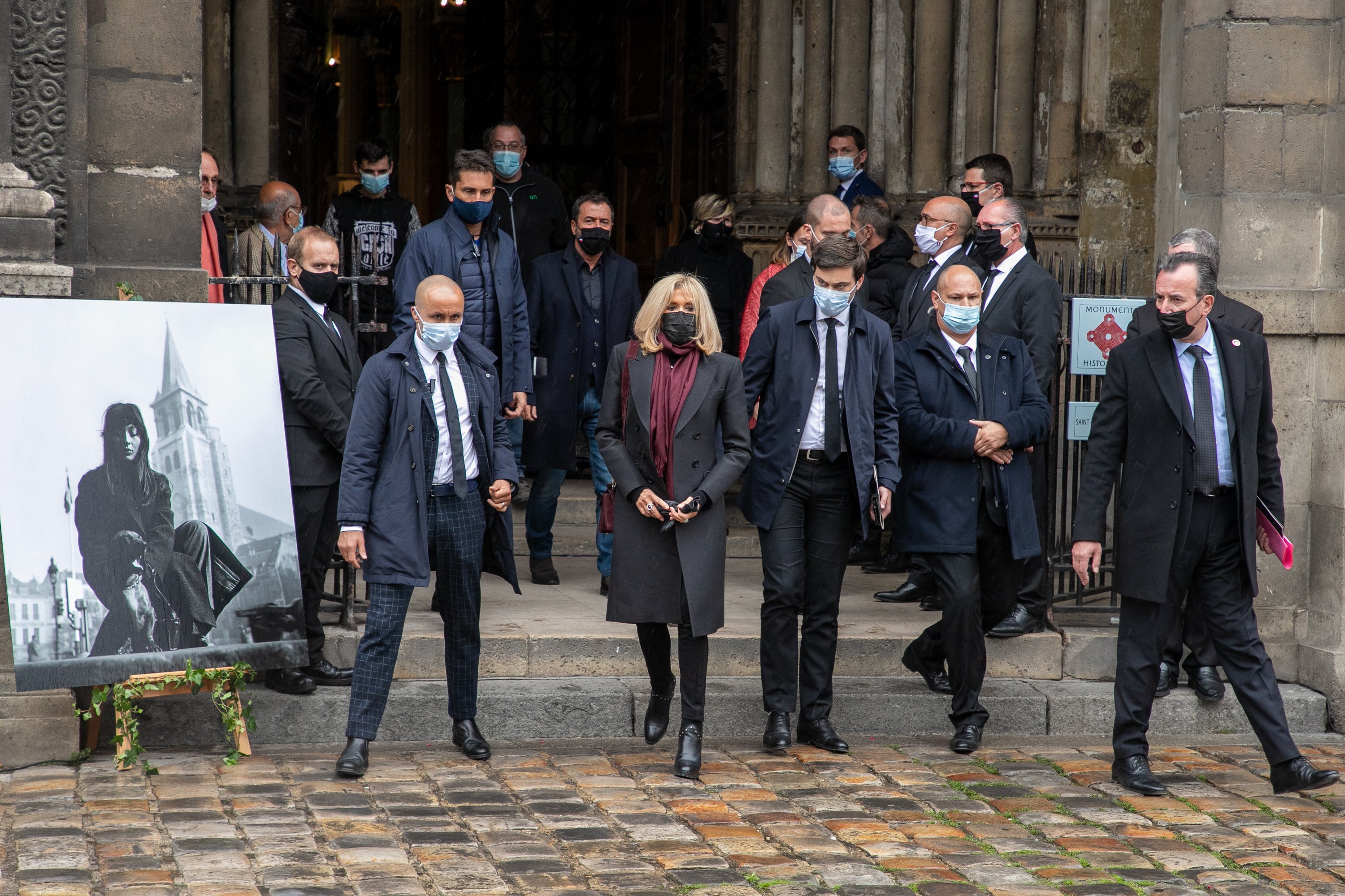 Les funérailles de Juliette Gréco à Paris le 5 octobre 2020. l Source : Getty Images Les funérailles de Juliette Gréco à Paris le 5 octobre 2020. l Source : Getty Images