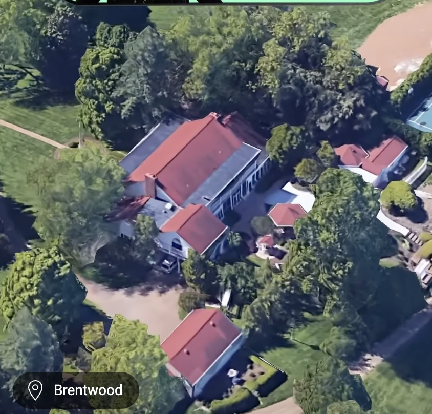 Aerial view of Dolly Patron and Carl Dean's home | Source: YouTube/@Global_Real_Estates