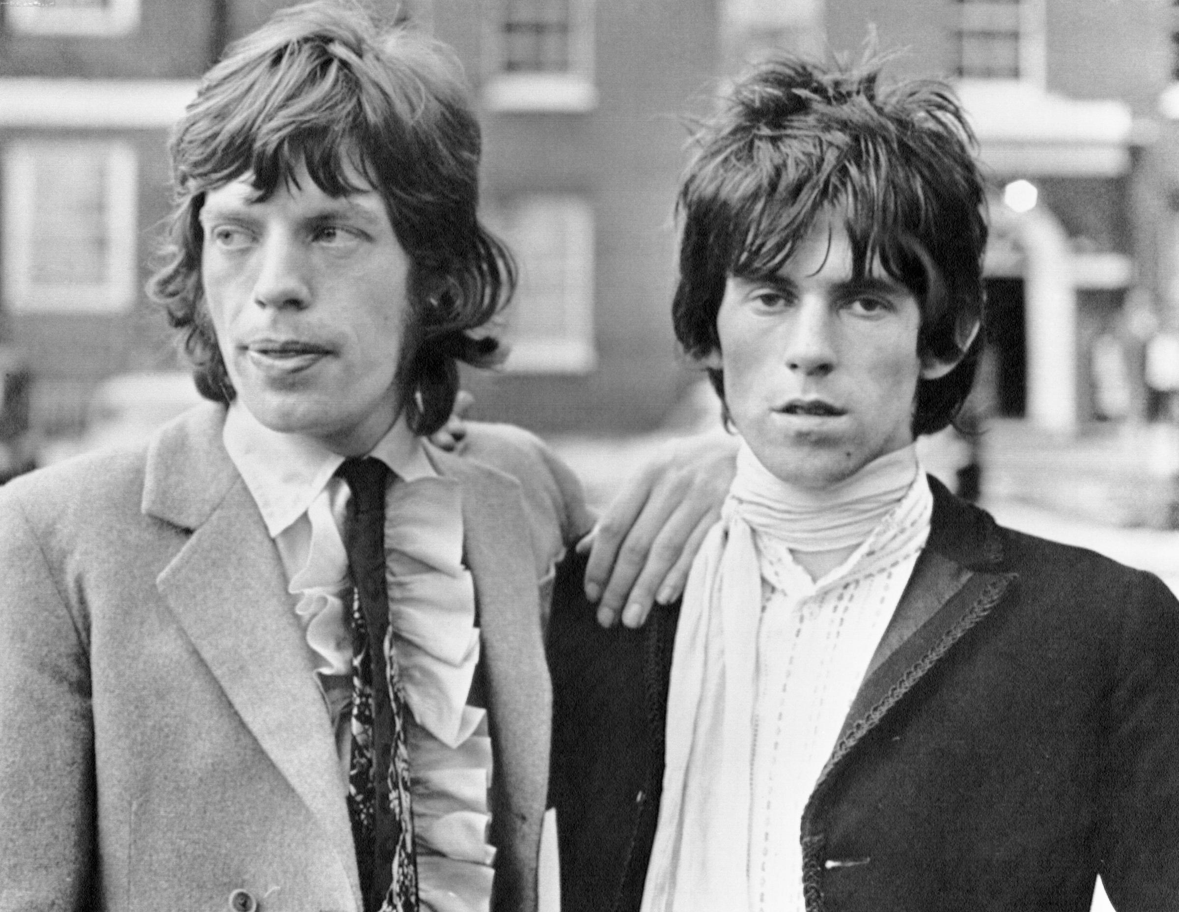 Mick Jagger and Keith Richards pictured on July 1, 1967 | Source: Getty Images