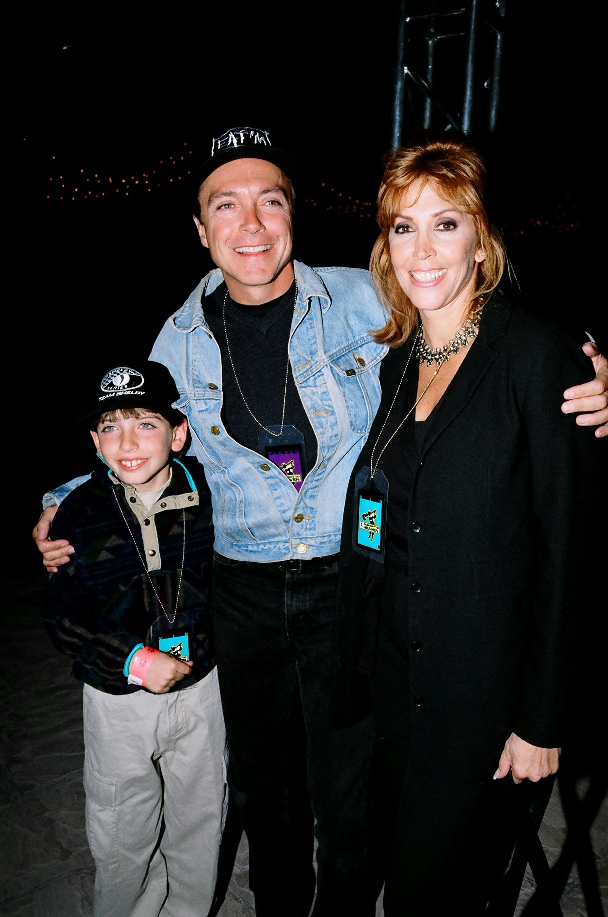 Beau Cassidy, David Cassidy and Sue Shifrin at he 1998 Fairway to Heaven Golf Tournament, Las Vegas, Nevada. | Photo: Getty Images