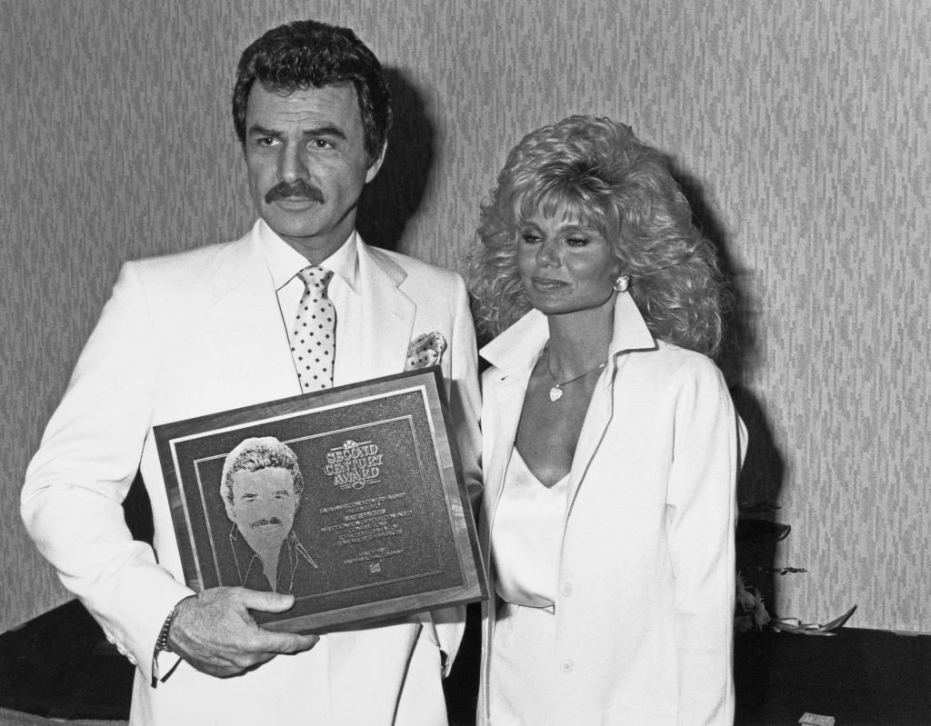 Burt Reynolds and Loni Anderson attend Eastman Kodak's 1st Annual Eastman Second Century Award Salute to Burt Reynolds & Steven Spielberg at the Hollywood Roosevelt Hotel on March 27, 1987 in Los Angeles, California | Photo: Getty Images