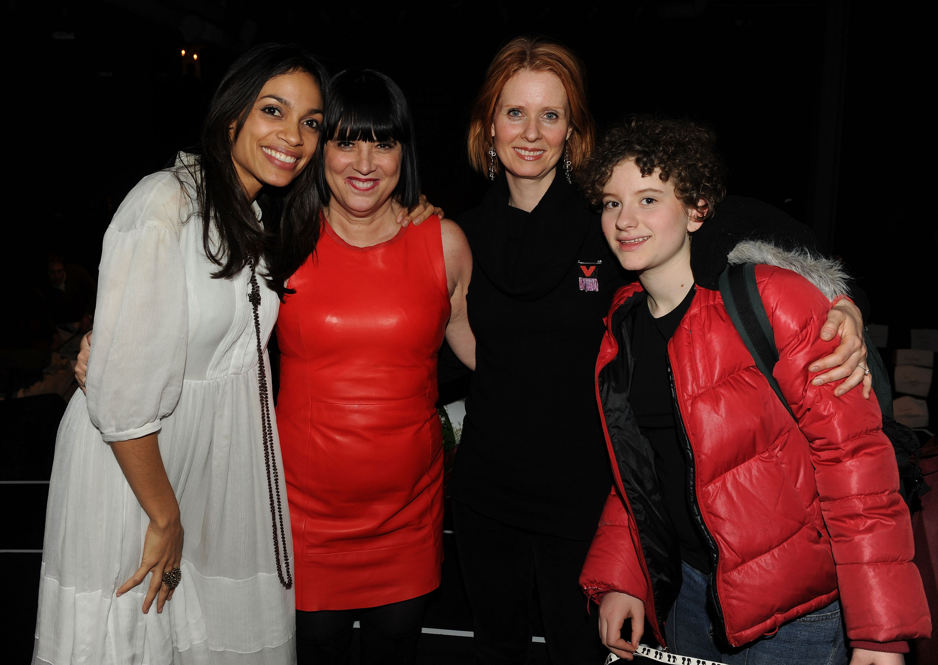 Rosario Dawson, Eve Ensler, Cynthia Nixon and her daughter Samantha Mozes (now Samuel Joseph Mozes) pictured on February 5, 2010 | Source: Getty Images