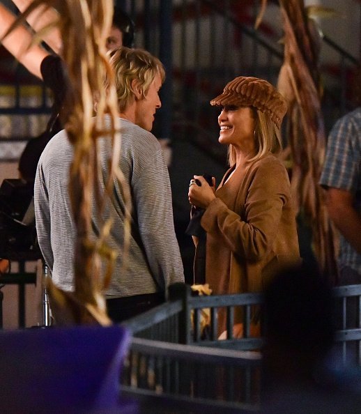 Owen Wilson and Jennifer Lopez on location for "Marry Me" at Deno's Wonder Wheel Amusement Park on October 1, 2019 | Photo: Getty Images