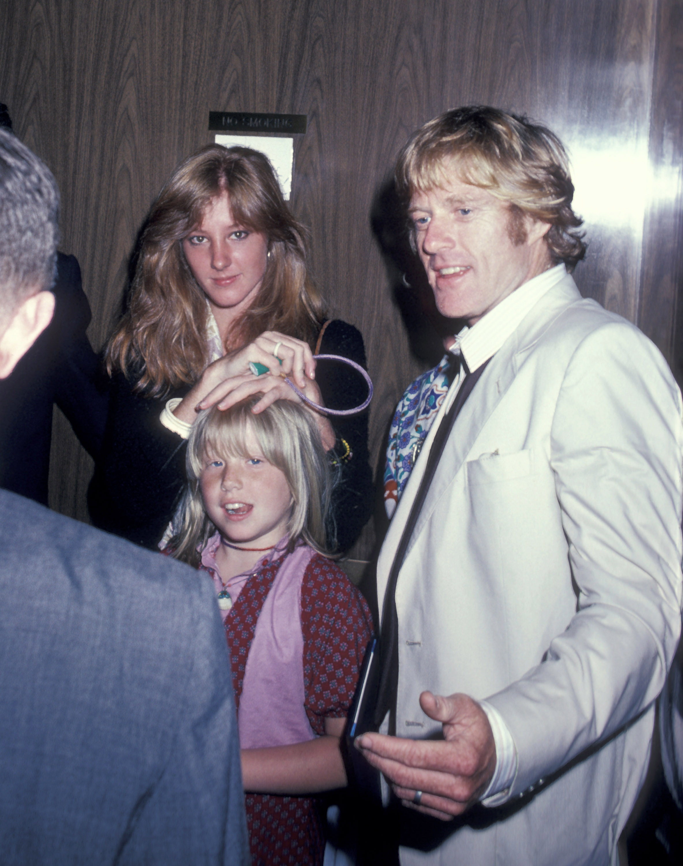 Shauna Redford, Amy Redford, and Robert Redford on June 6, 1980, in New York City | Source: Getty Images