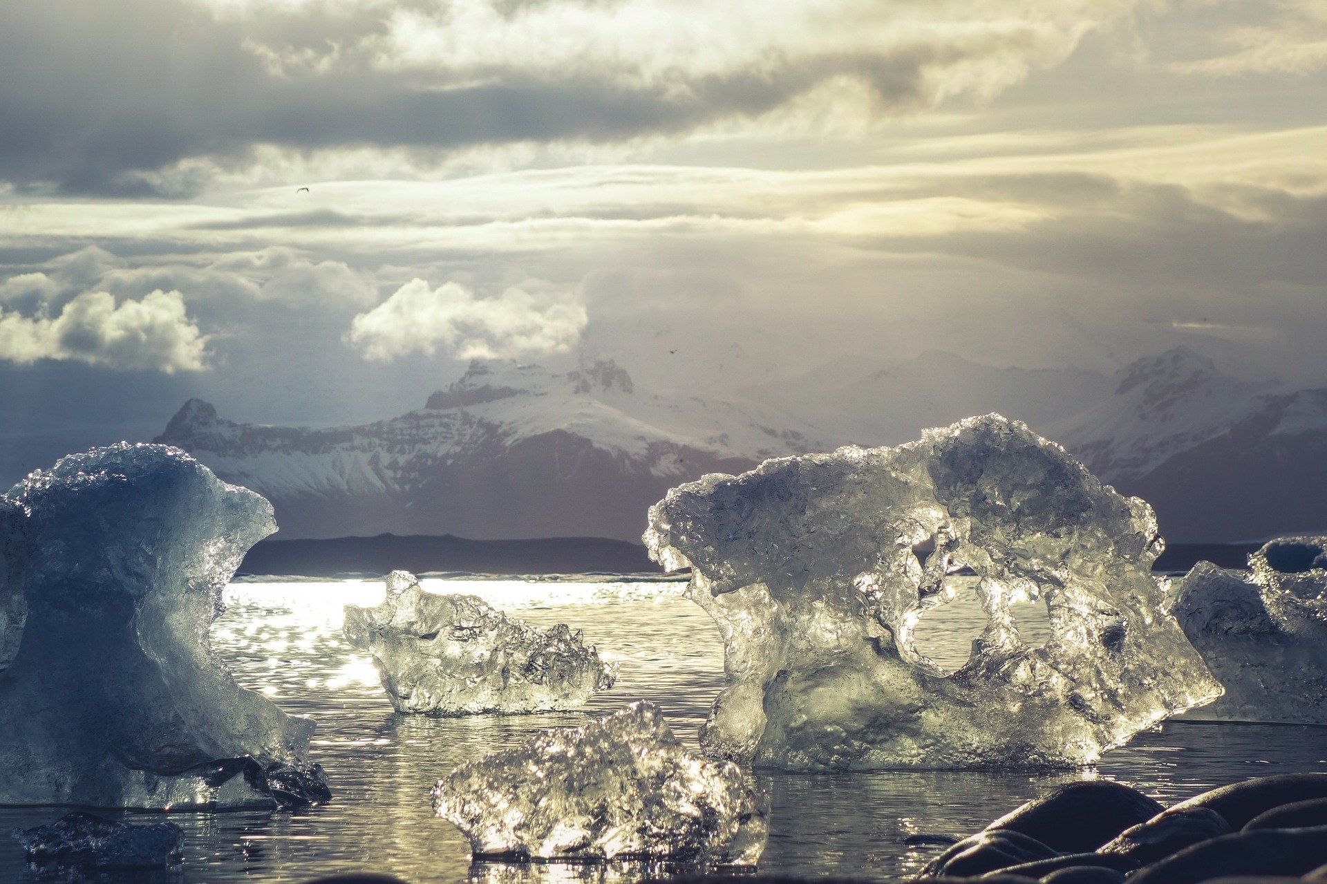Icebergs | Source: Pixabay
