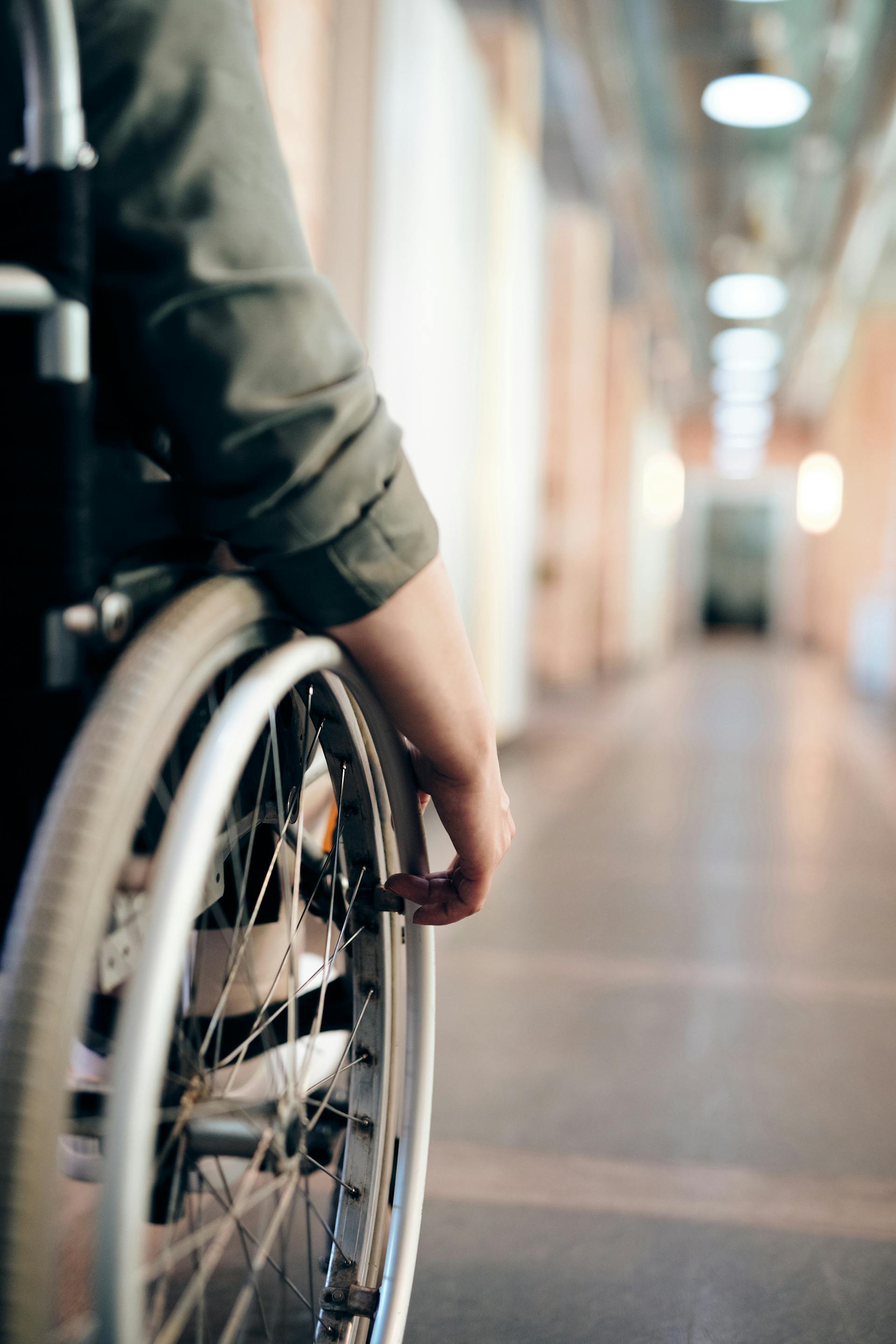 A person in a wheelchair | Source: Pexels