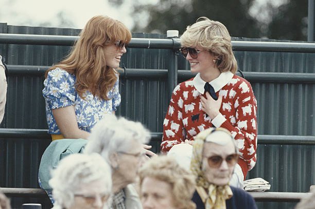 Diana, Princess of Wales (1961 - 1997) with Sarah Ferguson at the Guard's Polo Club, Windsor, June 1983 | Photo: Georges De Keerle/Getty Images