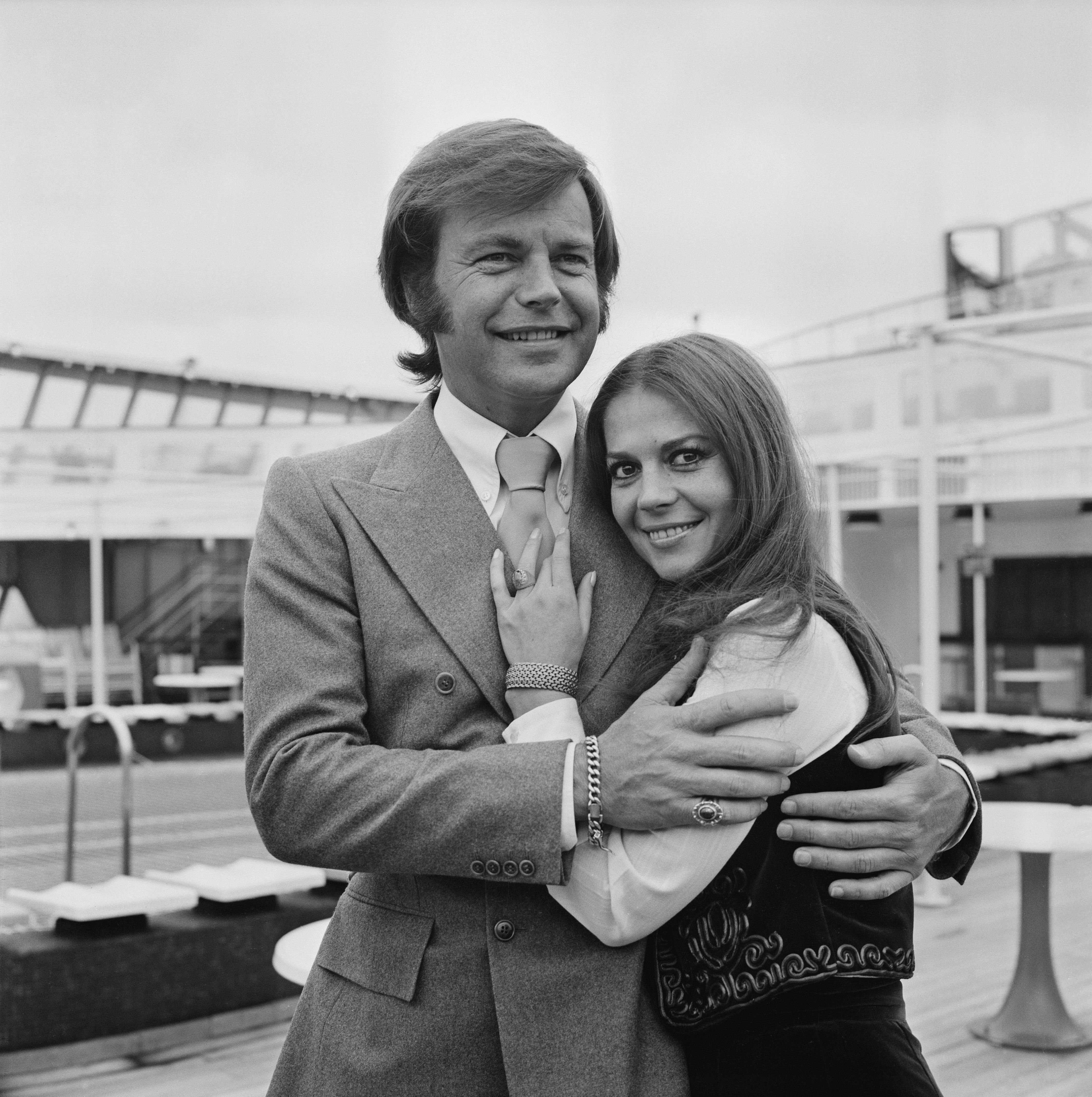 Robert Wagner and Natalie Wood posing together on April 23, 1972. | Source: Chris Wood/Daily Express/Hulton Archive/Getty Images